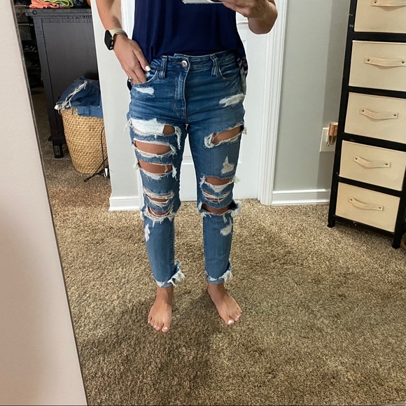 High Rise American Eagle Ripped Jeans - Picture 2 of 2